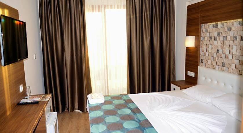 Comfort Ada Class Hotel Κουσάντασι Εξωτερικό φωτογραφία